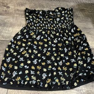 A XL flower patterned dress from xhilaration.